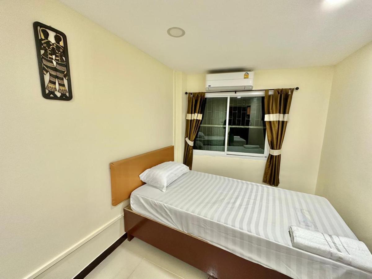 Baan At Khaosan Hostel Bangkok Extérieur photo